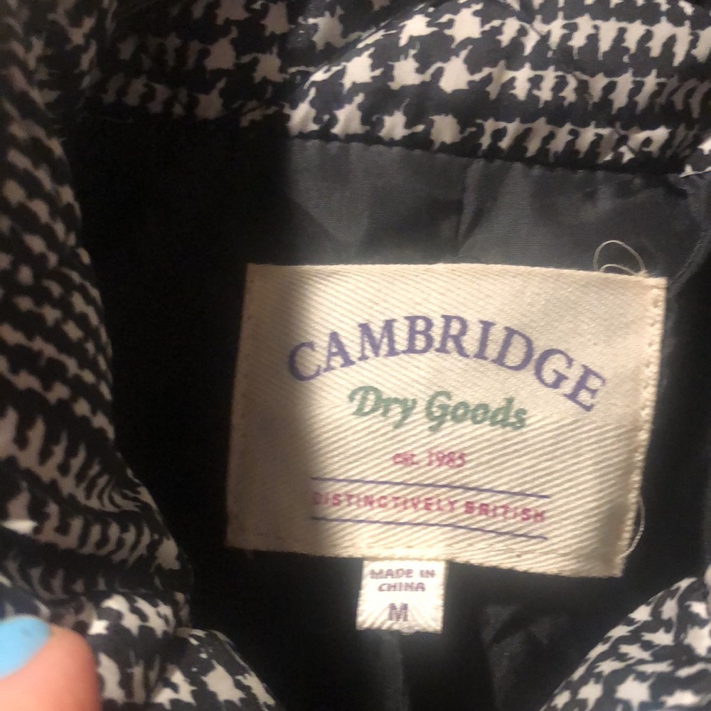 Cambridge Dry Goods Houndstooth puffer zip up vest - Picture 2 of 12
